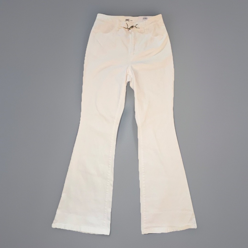 INC. White Flare Denim Jeans Women's Size 8 29x32‎ Gold Waist Clasp NWT
